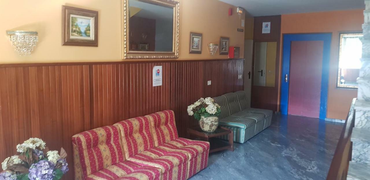 Hotel Os Pazos Familiar Cambados Extérieur photo