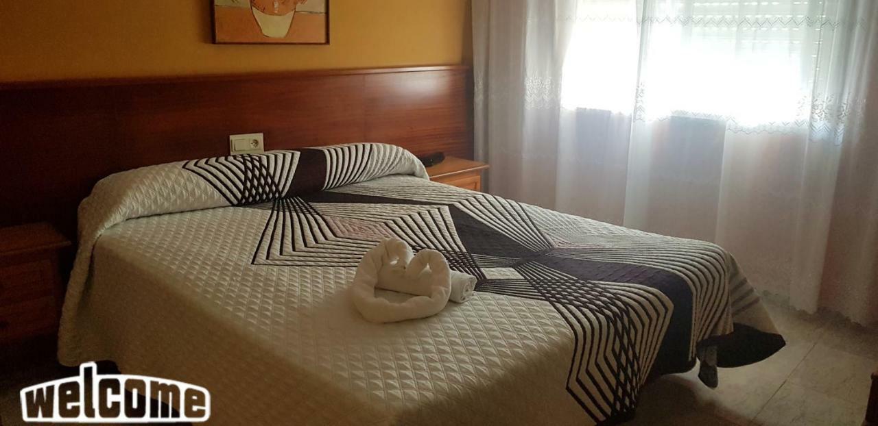 Hotel Os Pazos Familiar Cambados Extérieur photo
